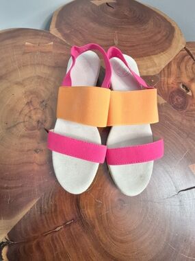 Charleston Shoe Co. Gladys Low Wedge Two Tone Hot Pink Orange Espadrille - 7